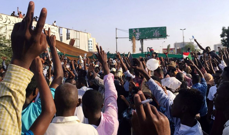 Demonstrasi di Sudan (Foto: BBC)