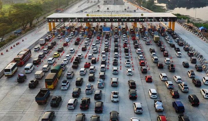 Jalan tol bagi pemudik (Foto: Pantau.com)