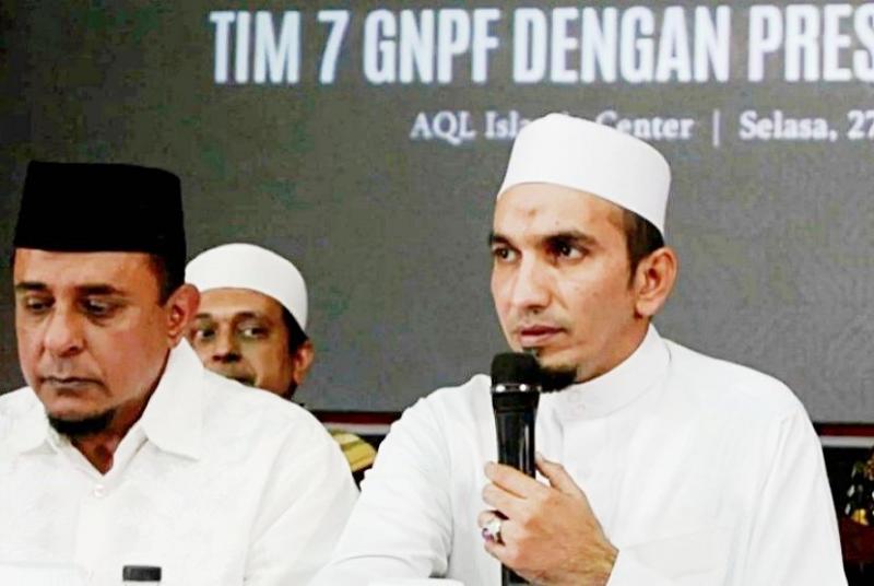 Ketum Front Pembela Islam Sobri Lubis (kanan) Foto: Eramuslim