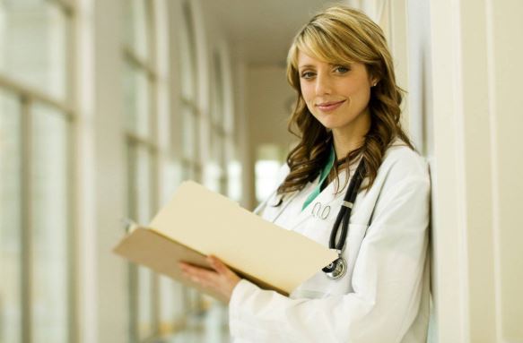 Ilustrasi dokter asing (Foto: USMLE courses)