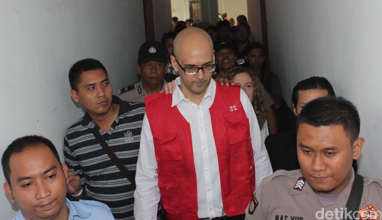 Neil Bantleman (Foto : Detik.com)