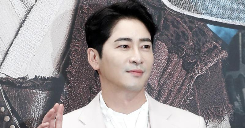 Artis Korea Kang Ji Hwan terlibat dalam kasus pelecehan seksual (Koreaboo)