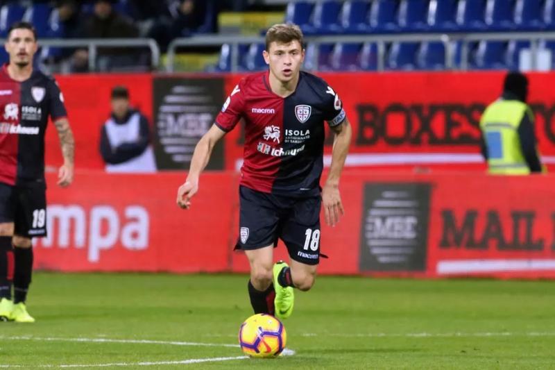 Gelandang baru Inter Milan, Nicolo Barella ketika masih berseragam Cagliari (getty)
