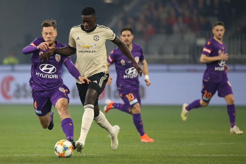 Bek asal Inggris, Aaron Wan-Bissaka menjadi pemain anyar yang tampil apik dalam laga perdana pra-musim Manchester United di Australian (epa)