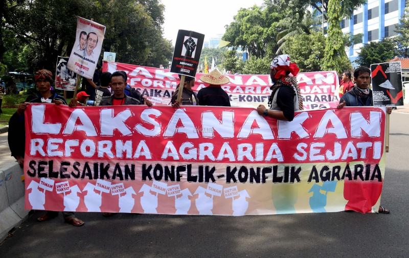 Spanduk Demo Mahasiswa Malang