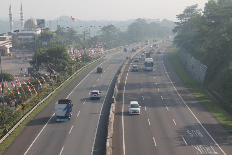 KM 90-an Tol Cipularang (Baca.co.id)