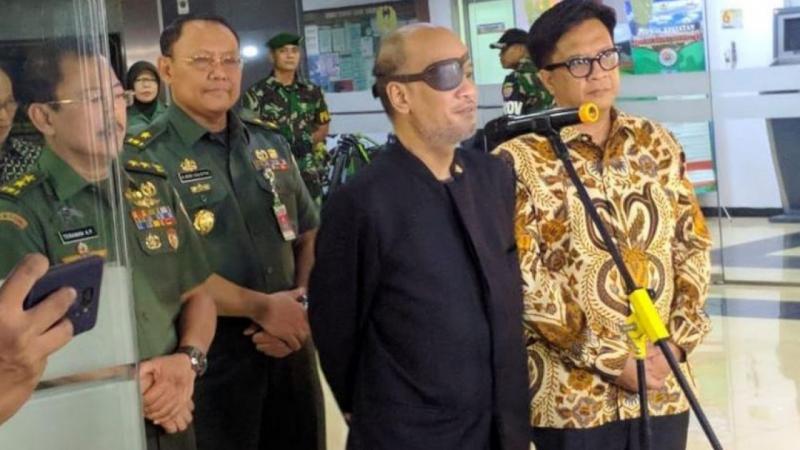 Putra Bungsu Habibie Gunakan Penutup Mata Bos Avengers (Harian Pijar)