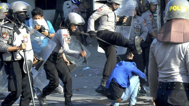 Demo Mahasiswa di Makassar (Antara)