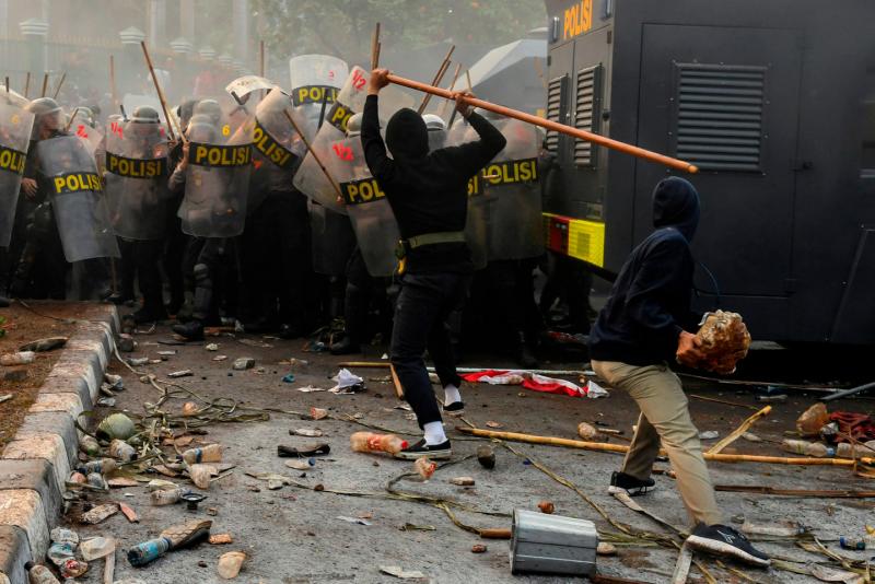 Demo yang terjadi pada bulan September 2019, menolak sejumlah RUU (Beritagar.id)
