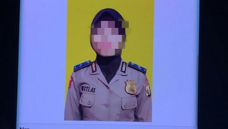 Polwan asal Malut Bripda Nesti yang dipecat karena terpapar paham radikal (diahinews.com)