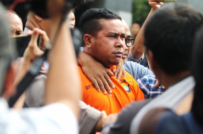 Salah seorang pelaku penyiraman air keras ke wajah Novel Baswedan (Foto: Robinsar Nainggolan/Law-justice.co)