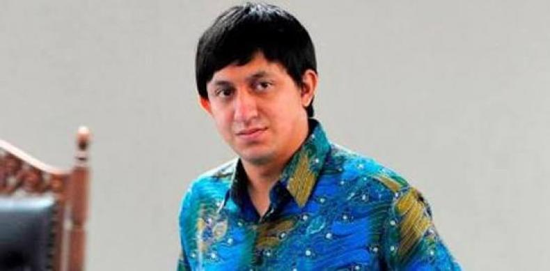 Mantan terpidana kasus korupsi pendgadaan Al-Quran Fahd El Fouz (konfrontasi)