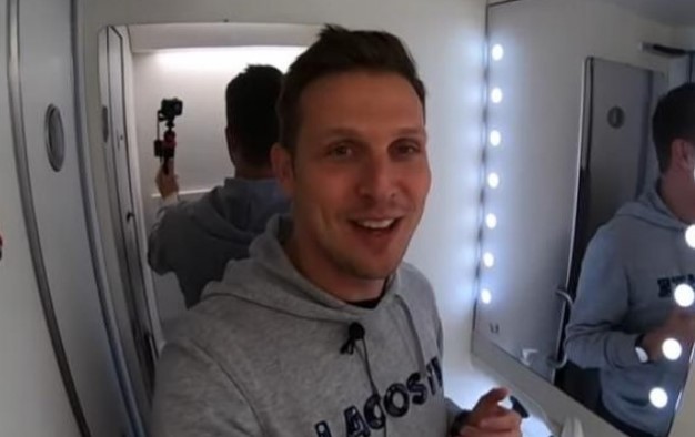 Travel Vlogger John Cahill (John Cahill/You Tube)