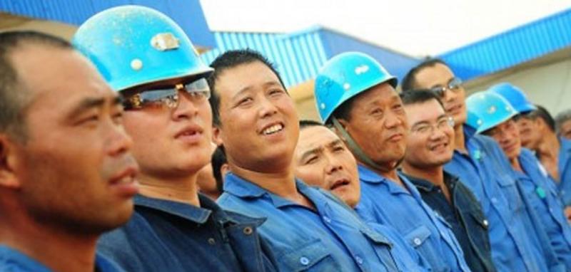 Ilustrasi Tenaga kerja asal China (Tirto)