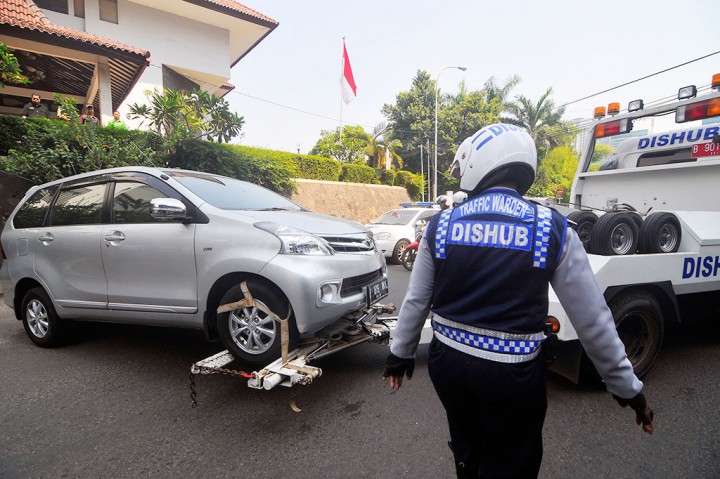Razia parkir liar oleh Dishub (medcom)