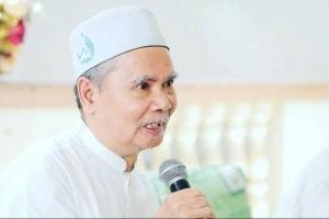 Ini Jawaban KH Afifuddin soal Ke Mal Tak Dilarang Salat
