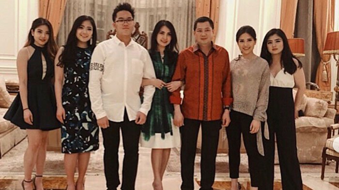 Keluarga Hary Tanoesoedibjo (tribunnews)