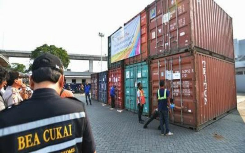 Pengungkapan Impor Ilegal (Foto: BeritaTrans)