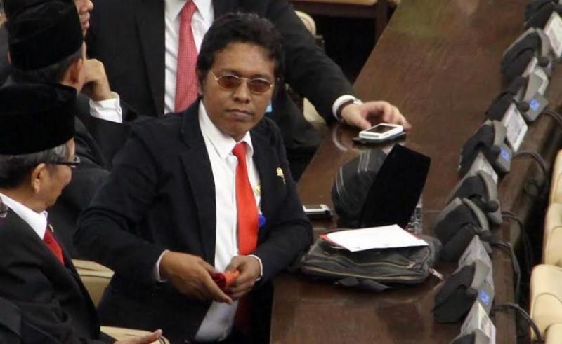Sekjen PENA 98 Adian Napitupulu (Teropongsenayan)
