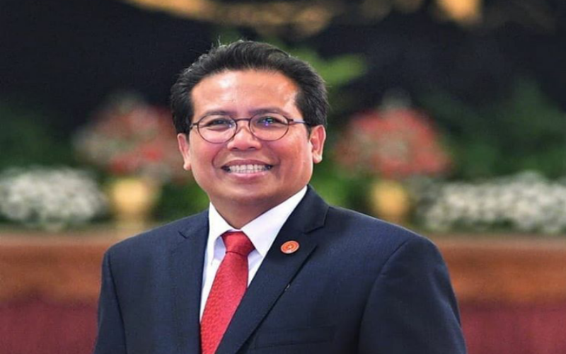 Juru Bicara Presiden, Fadjroel Rachman sebut Jokowi sudah jalankan sumpahnya dan UUD 1945 (Instagram @fadjroelrachman)