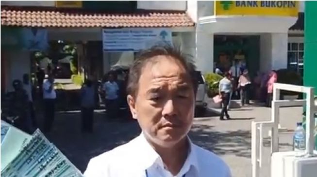 Deposito Rp45 M di Bank Bukopin Tak Bisa Dicairkan, Nasabah Ini Ngamuk. (suara.com)