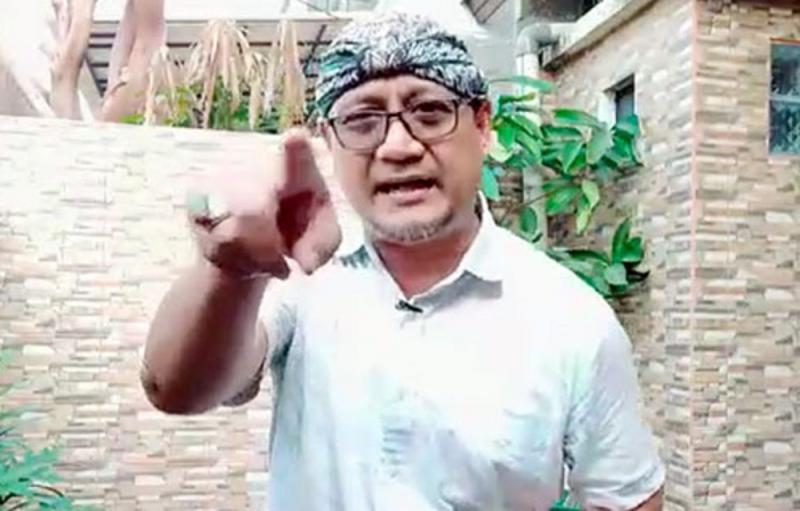 Koordinator Lapangan aksi ‘Selamatkan NKRI dan Pancasila dari Komunisme’, Rabu, 24 Juni di depan Gedung DPR RI, Edy Mulyadi. (Youtube).