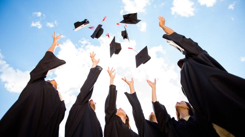 Ilustrasi (College Transitions)