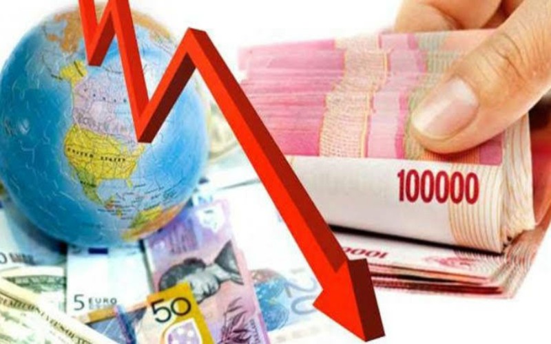 Ilustrasi Nilai Tukar Rupiah Terus Menurun. (Medium)