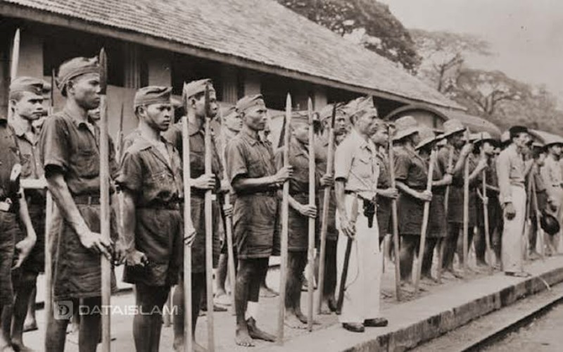 Pasukan Latihan Jepang. (Data Islam)