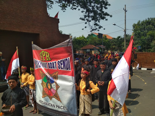Perjuangan Masyarakat Adat Sendi, Mojokerto, Jawa Timur (Walhi)