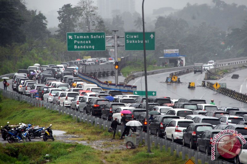 Simpang Gadog-Tol Jagorawi (Antara)