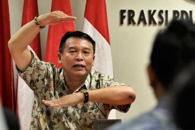 PDIP TB Hasanuddin (Republika)