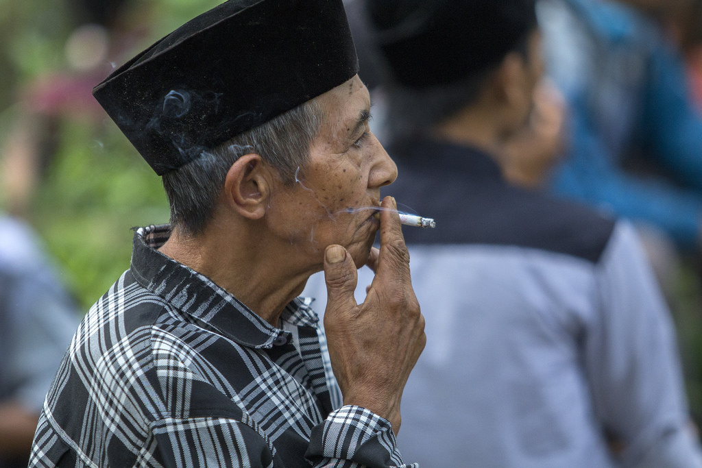 Kok Hasil Studi Sebut Perokok Sulit Kena Corona