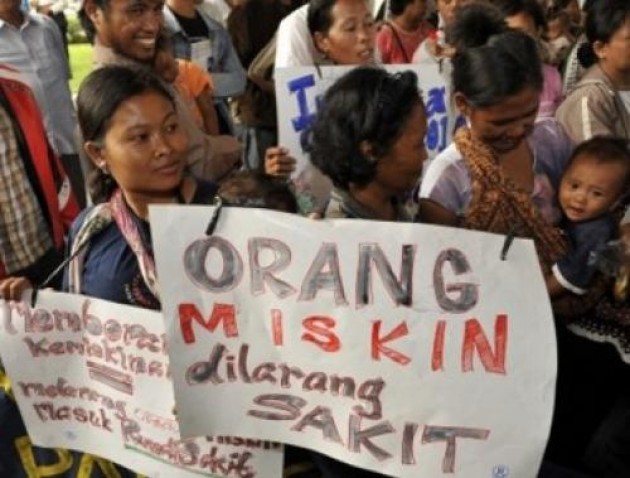Orang miskin ingin berobat (Foto: Hidayatullah.com)