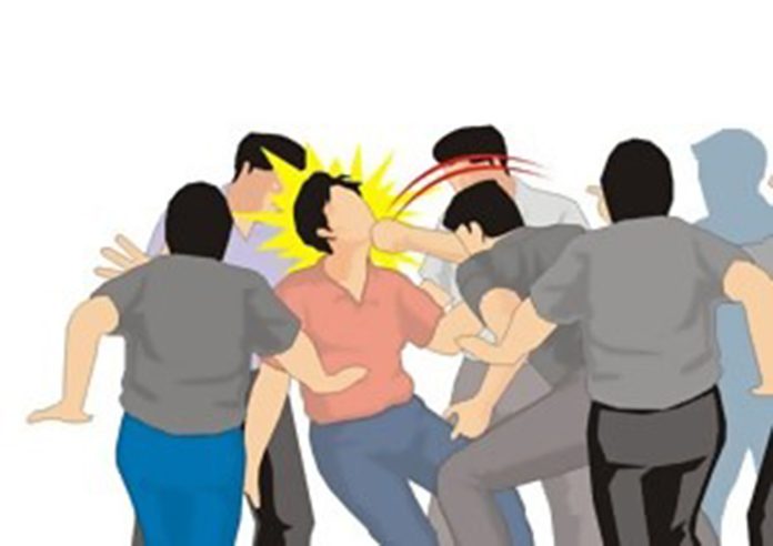 Ilustrasi pengeroyokan (Foto: Mediakendari.com)