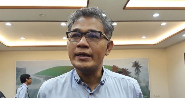 Kader PDIP Budiman Sudjatmiko komentari aksi pengguntingan bendera Merah Putih oleh seorang wanita(Foto: Detik)