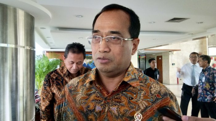 Menteri Perhubungan (Menhub) Budi Karya Sumadi khawatir tiga lokasi jadi tempat kerumunan orang saat libur panjang (Foto: Tribun)