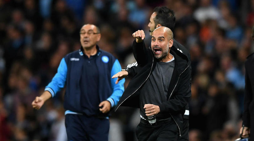 Pep Guardiola dan Maurizio Sarri (Foto: FourFourTwo)