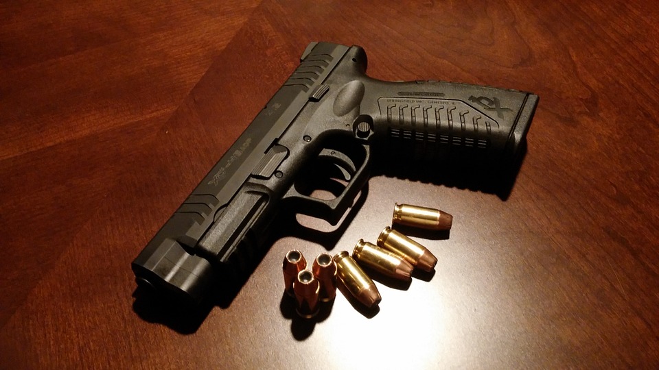 Senjata api jenis pistol (Foto: Pixabay)