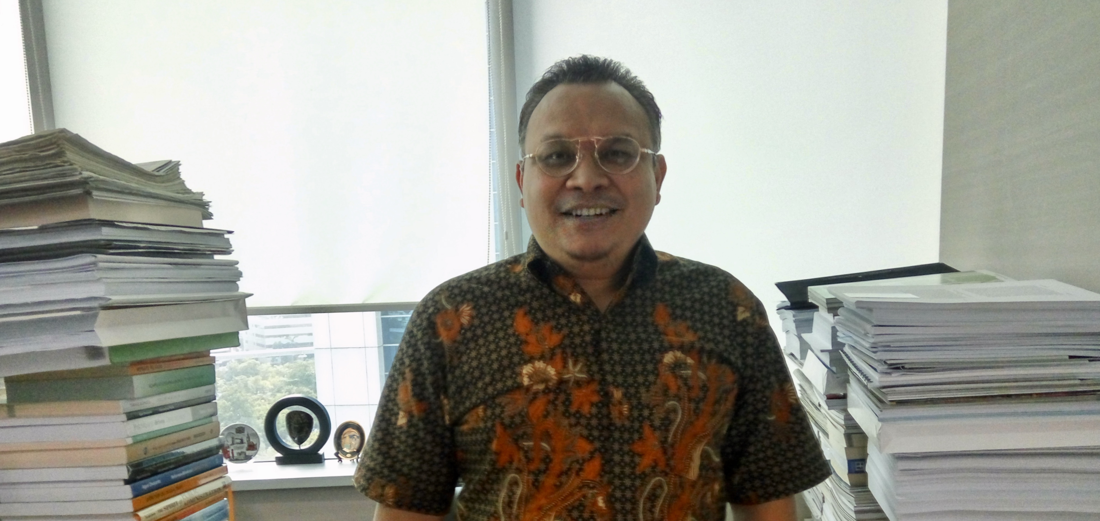 Robert Endi Jaweng, Direktur Eksekutif KPPOD (Foto: law-justice.co/ Teguh Vicky Andrew)