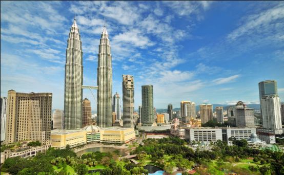 Menara Petronas, simbol Negeri Malaysia (Foto: Kuala-Lumpur)