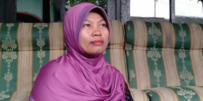 Baiq Nuril Maknun, terpidana kasus pelanggaran Undang-Undang Informasi dan Transaksi Elektronik (ITE) (Foto: Sumselupdate)